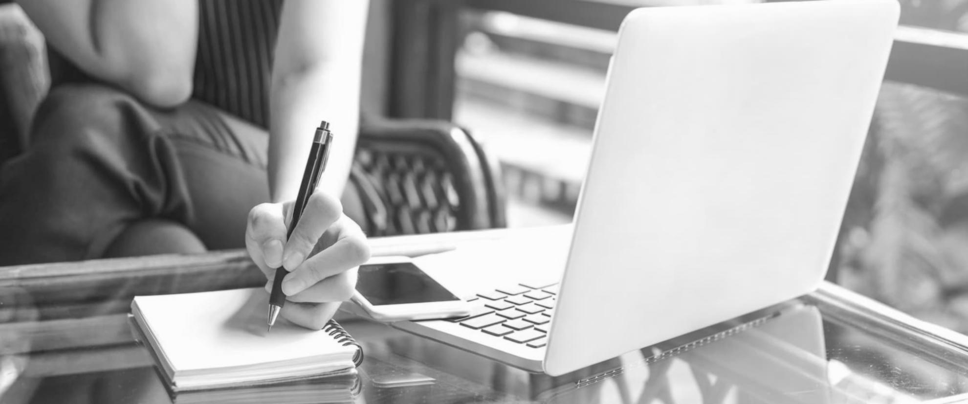 Професійна розробка логотипу з увагою до деталей